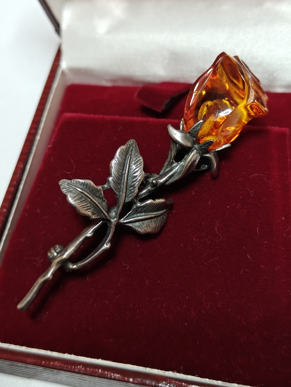 Vintage Hand Carved Amber & Silver 925 Rose Flower Brooch